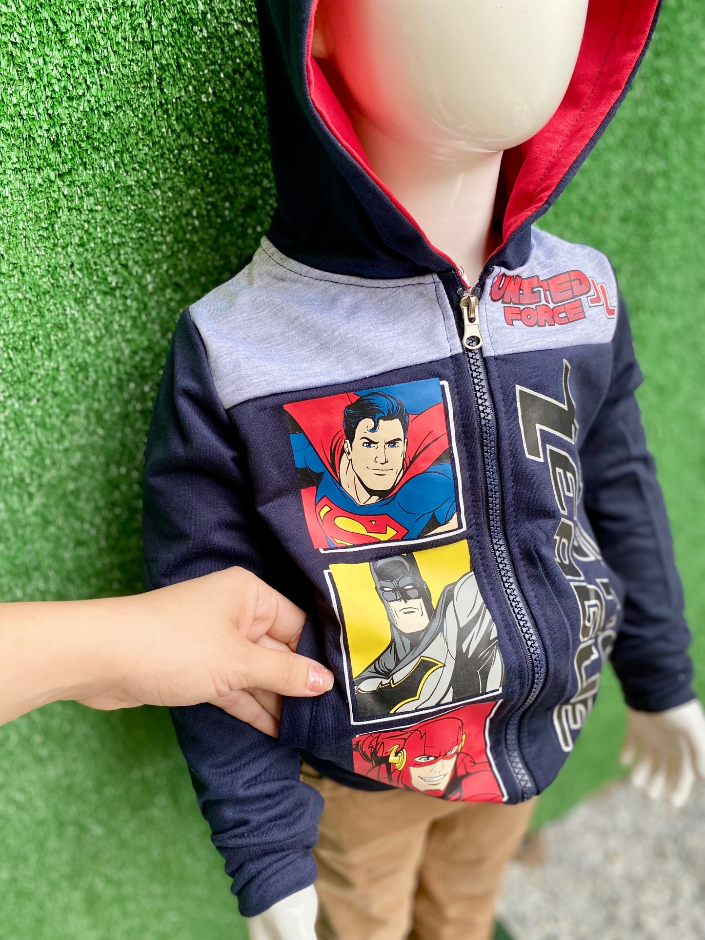 Sueter azul oscuro hoodie sudadera Batman super man iron man niño 2 a 8 años C1-JL-211N 450345