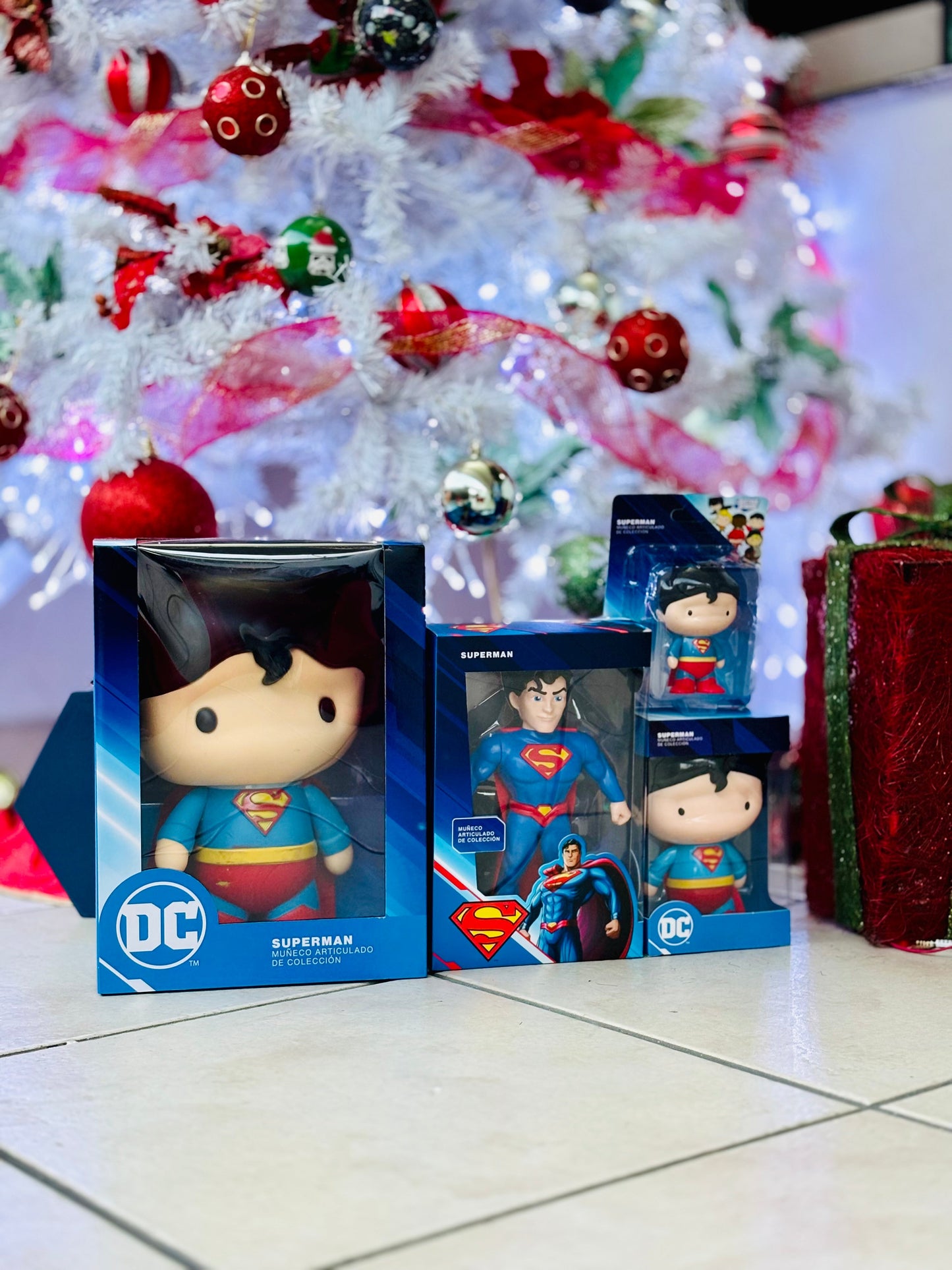 Juguete figura de Superman 12" DC COMICS WTSM1201 750550